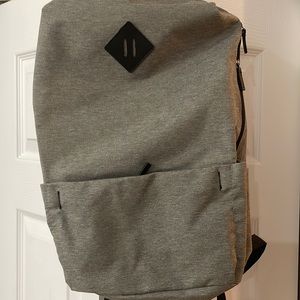 DSW Back Pack